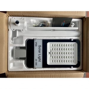 Den nang luong mat troi